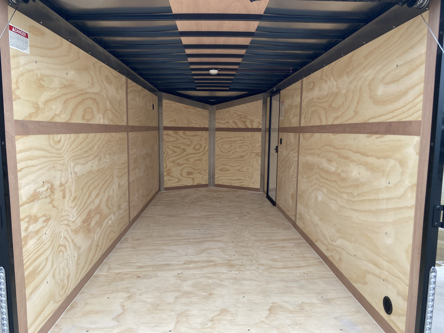 New United UJ 16' V-Nose Enclosed Cargo Trailer