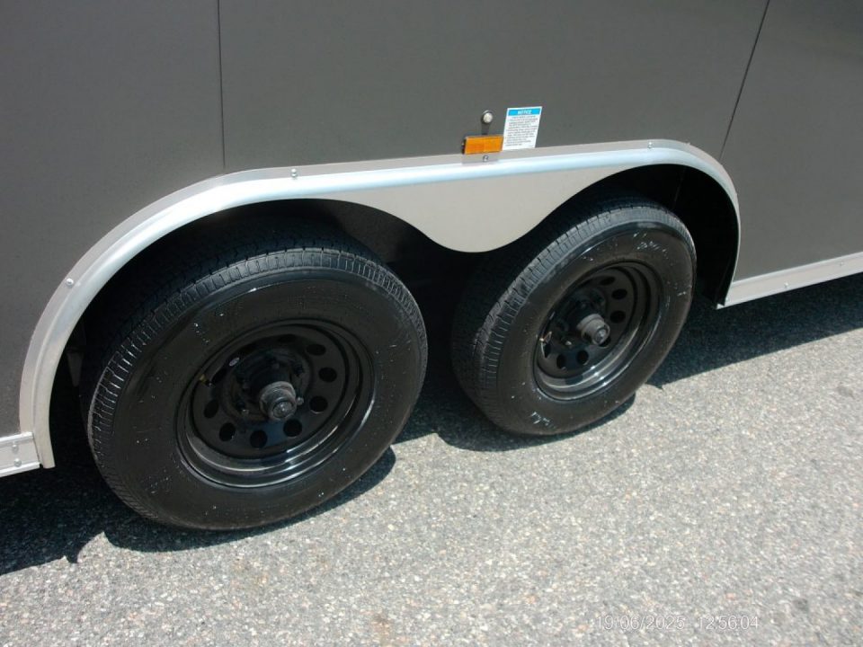 9×24 Car Hauler Trailer photo 9