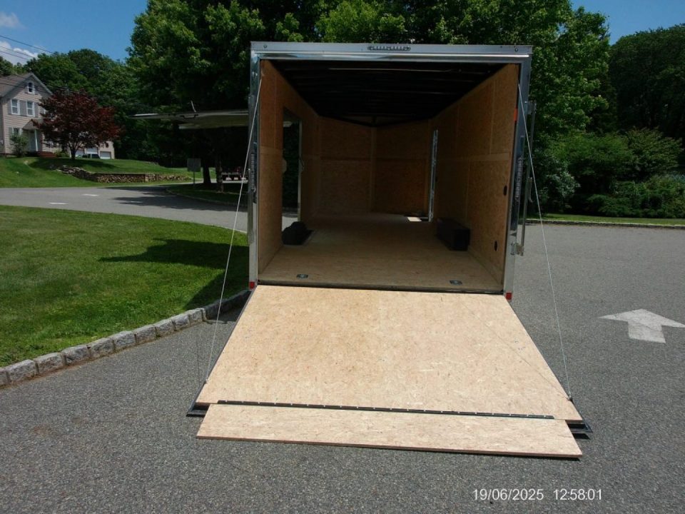 9×24 Car Hauler Trailer photo 4