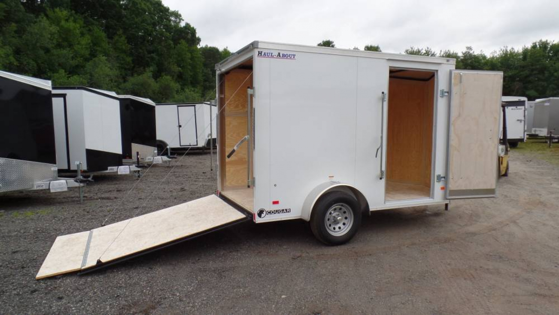 6×10 Enclosed Cargo Trailer photo 7