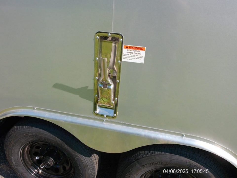 New EXAMPLE / 2026 US Cargo US-CARGO 8.5X20 Enclosed Car Trailer this is exciting! 2026 BEST PRICE WITH A BIG ESCAPE DOOR with REMOVABLE FENDER! ID#096190 Car / Racing Trailer