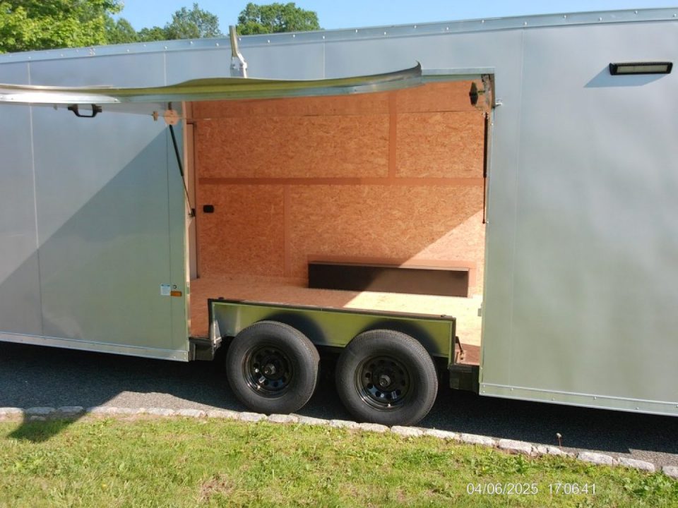 New EXAMPLE / 2026 US Cargo US-CARGO 8.5X20 Enclosed Car Trailer this is exciting! 2026 BEST PRICE WITH A BIG ESCAPE DOOR with REMOVABLE FENDER! ID#096190 Car / Racing Trailer