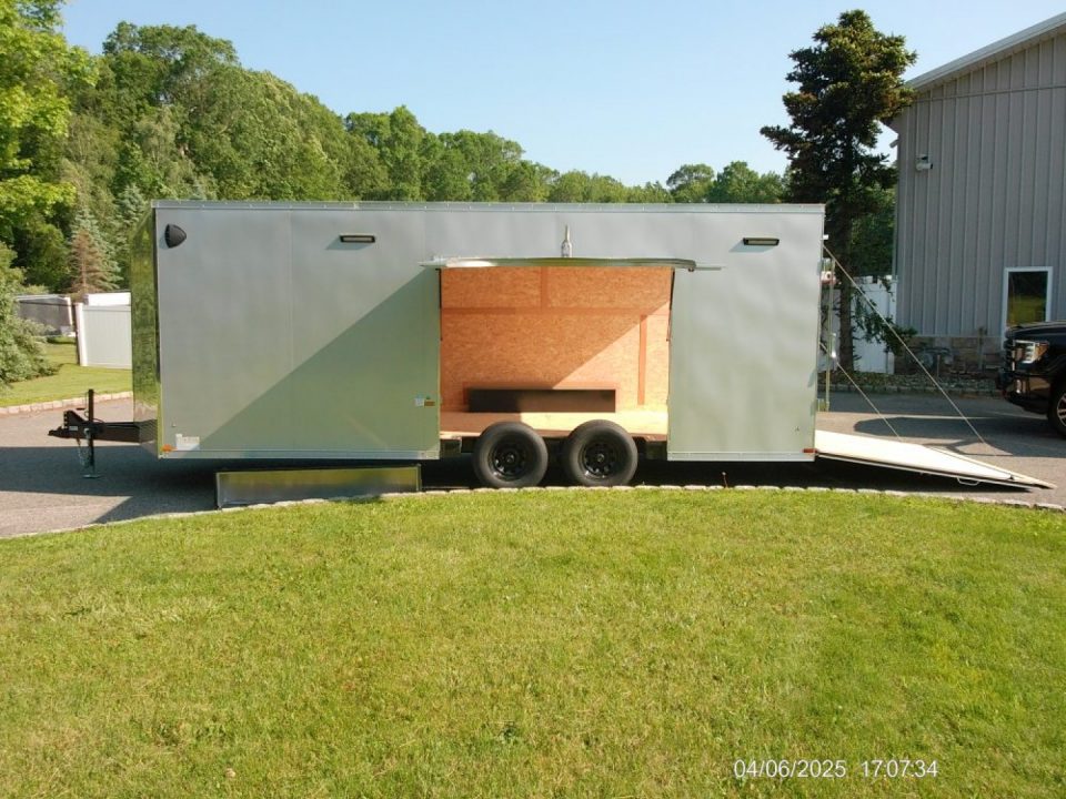 New EXAMPLE / 2026 US Cargo US-CARGO 8.5X20 Enclosed Car Trailer this is exciting! 2026 BEST PRICE WITH A BIG ESCAPE DOOR with REMOVABLE FENDER! ID#096190 Car / Racing Trailer
