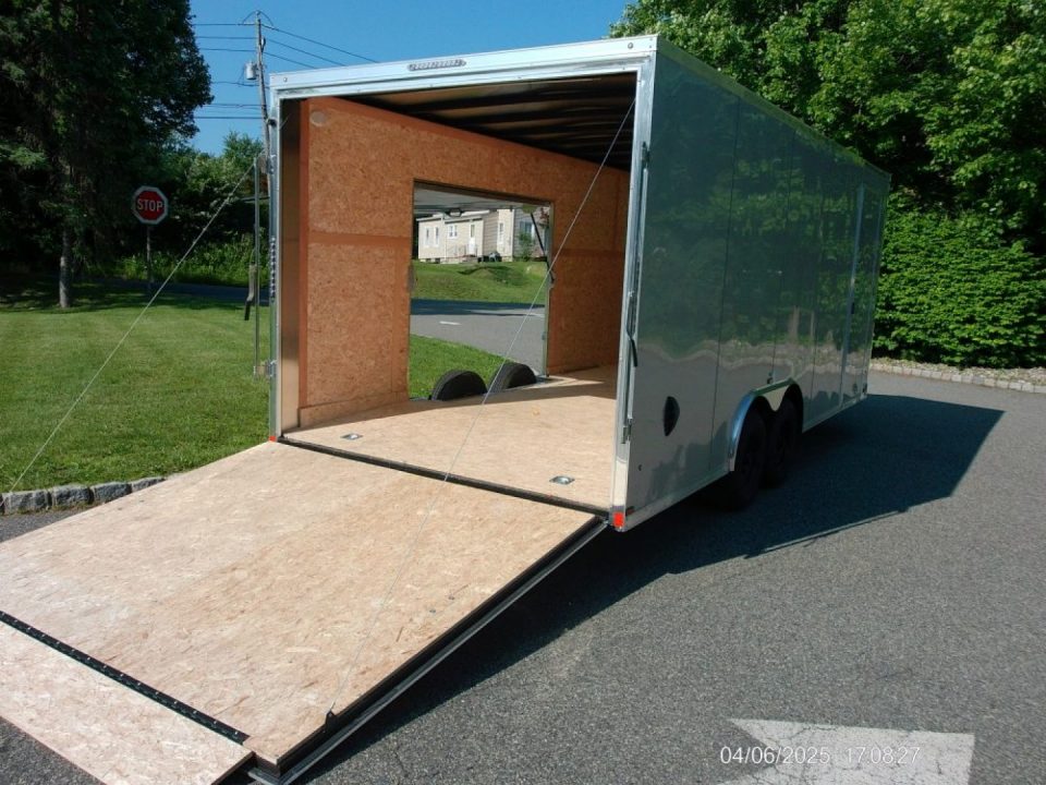 New EXAMPLE / 2026 US Cargo US-CARGO 8.5X20 Enclosed Car Trailer this is exciting! 2026 BEST PRICE WITH A BIG ESCAPE DOOR with REMOVABLE FENDER! ID#096190 Car / Racing Trailer