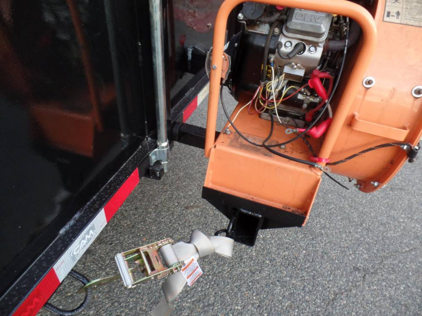 New EXAMPLE / Dump Trailer with 270 degree swing away mount ,Leaf Vacuum and Enclosure for Leaves