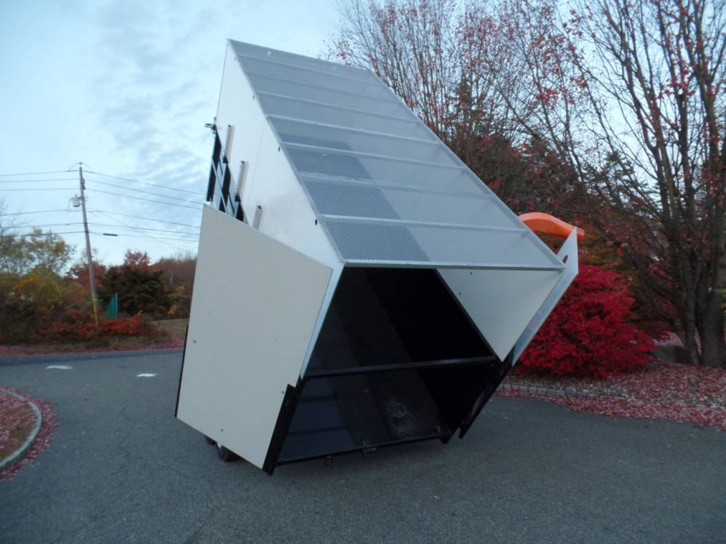 New EXAMPLE / Dump Trailer with 270 degree swing away mount ,Leaf Vacuum and Enclosure for Leaves