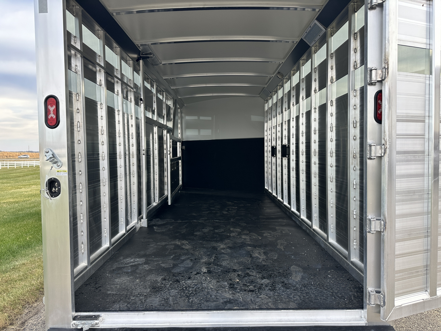 New 2026 Cimarron Trailers 7'x 24' Lonestar GN Stock / Stock Combo Trailer