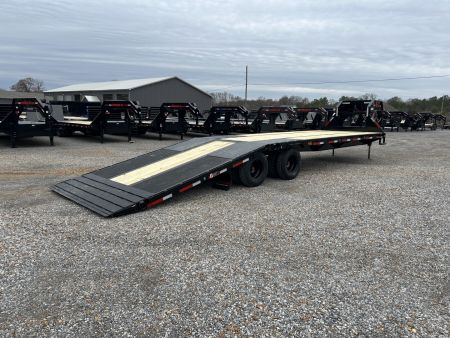 New 2026 MAXXD Hydraulic Dovetail Gooseneck Trailer | 32' x 102' 25.9K GVWR