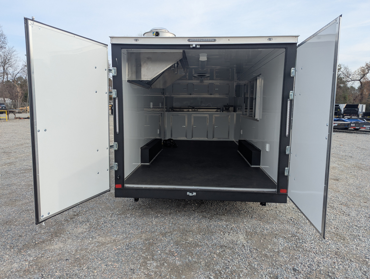2026 Covered Wagon photo 7