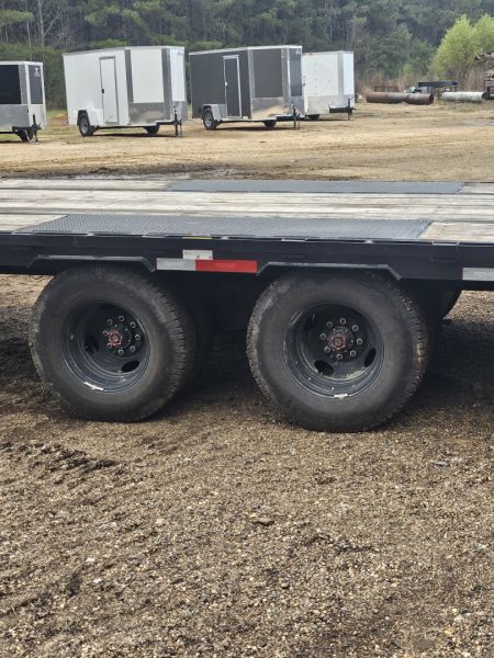 Used 2025 Top Hat 102"X40' Gooseneck, 2 Jumbo Ramps Flatbed Trailer