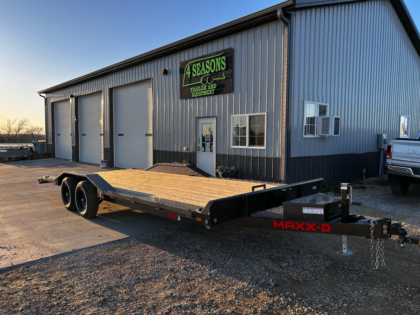 New 2026 MAXXD 102"X22' H5X CAR HAULER 9.9K GVWR DRIVE-OVER FENDERS Car / Racing Trailer