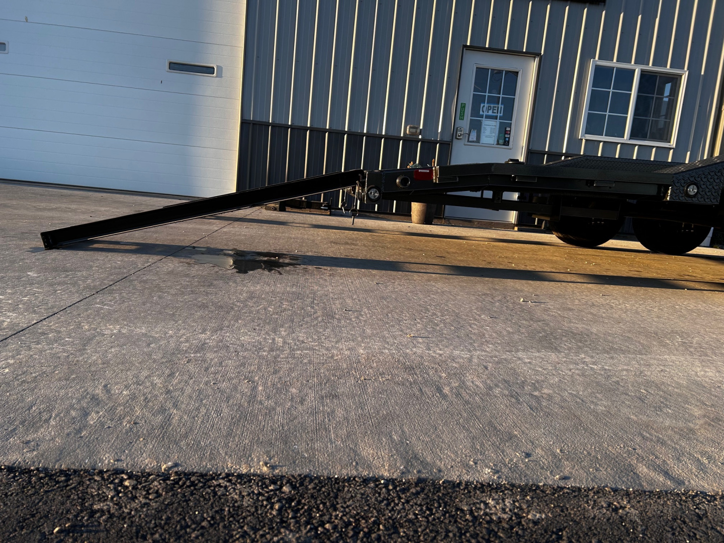 New 2026 MAXXD 102"X22' H5X CAR HAULER 9.9K GVWR DRIVE-OVER FENDERS Car / Racing Trailer