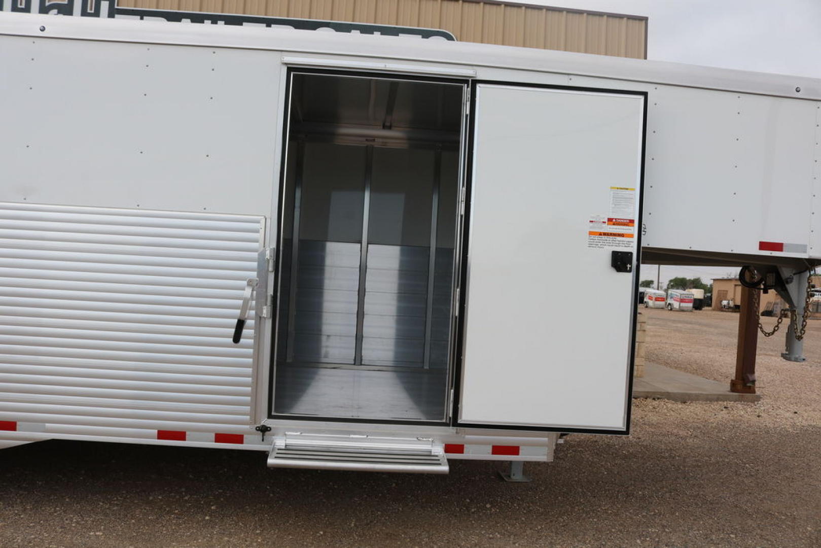 New 2025 Sundowner Trailers Cargo Workhorse Gooseneck 24'