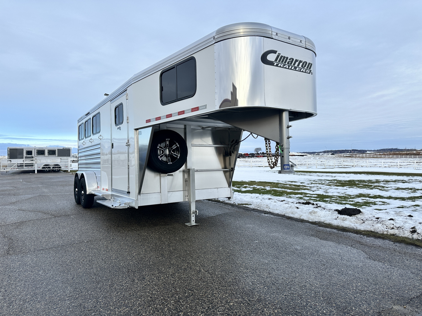New 2026 Cimarron 3H Northstar R.T.G. GN Horse Trailer