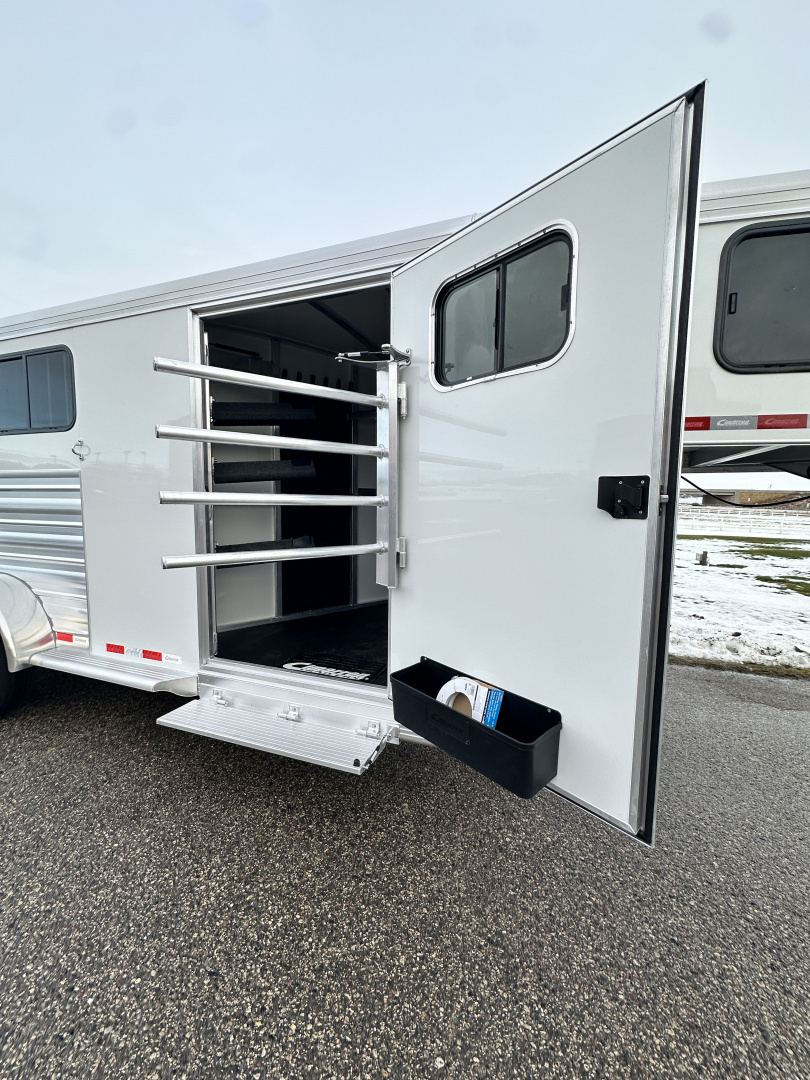 New 2026 Cimarron 3H Northstar R.T.G. GN Horse Trailer