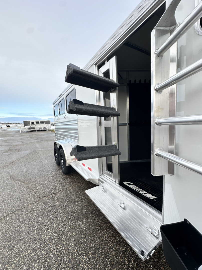 New 2026 Cimarron 3H Northstar R.T.G. GN Horse Trailer