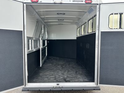 New 2026 Cimarron 3H Northstar R.T.G. GN Horse Trailer