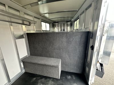 New 2026 Cimarron 3H Northstar R.T.G. GN Horse Trailer