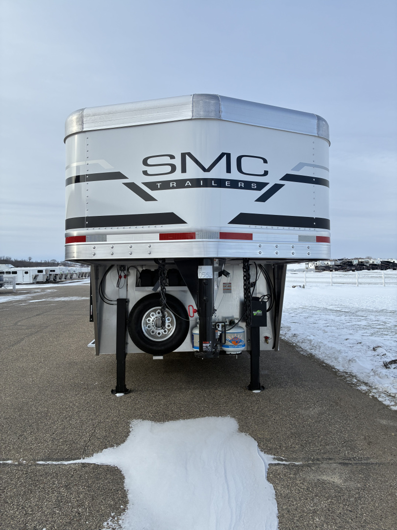 New 2026 SMC 4H 13' LQ Horse Trailer