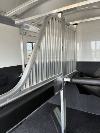 New 2027 4-Star 2H Straight Load Bumper Pull Horse Trailer