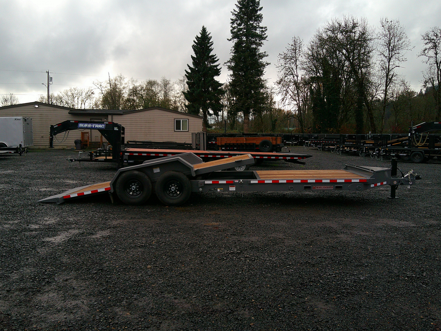 New 2025 Midsota 7x24 ( 16+8) Split Tilt Equipment Trailer