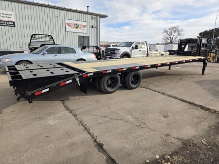 New 2026 H&H Trailers 102x25+5 HD Low Profile Dovetail Super Deluxe Ramps Gooseneck 22.5K Equipment Trailer