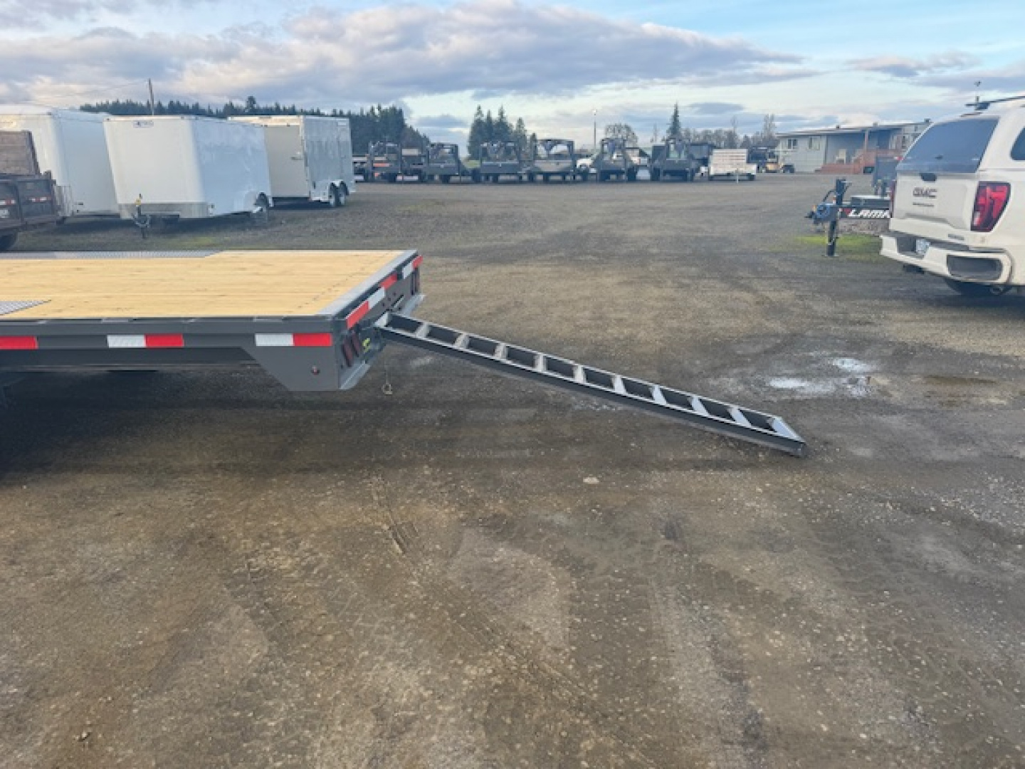 New 2026 LAMAR TRAILERS F8 102x22 14K Deckover Trailer