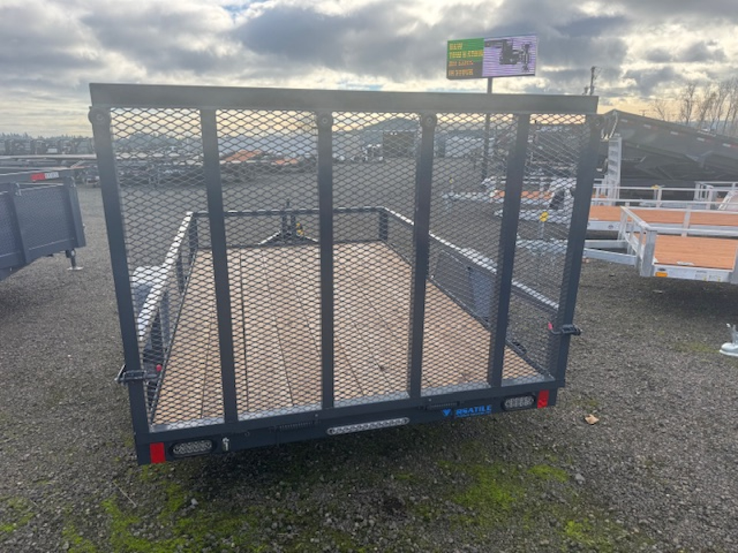 New 2024 VERSATILE TRAILERS FLRR610-3KR Flatbed Trailer