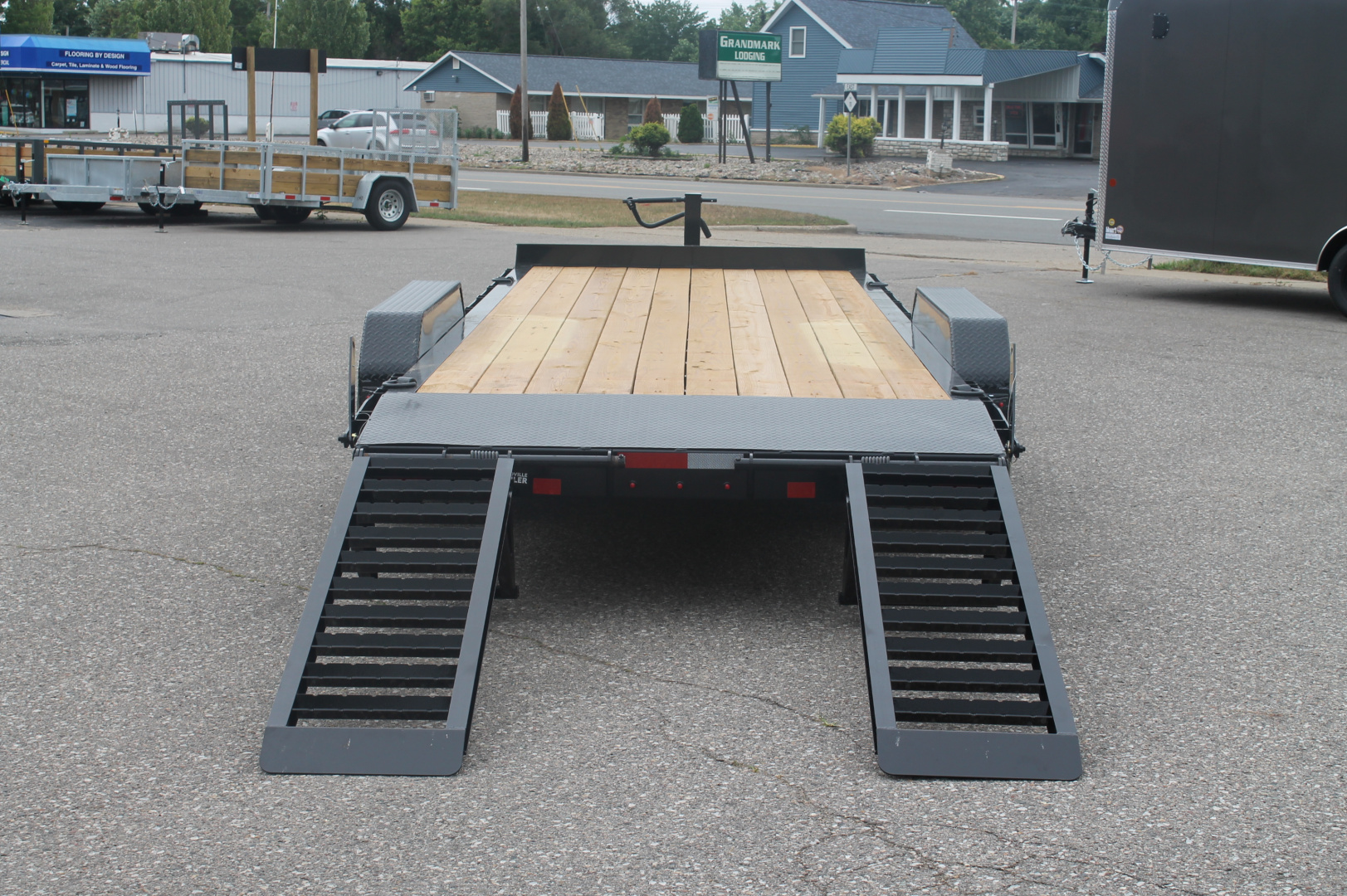 New 2025 Diamond C Trailers BASELINE HEQ208 20X82 Equipment Trailer