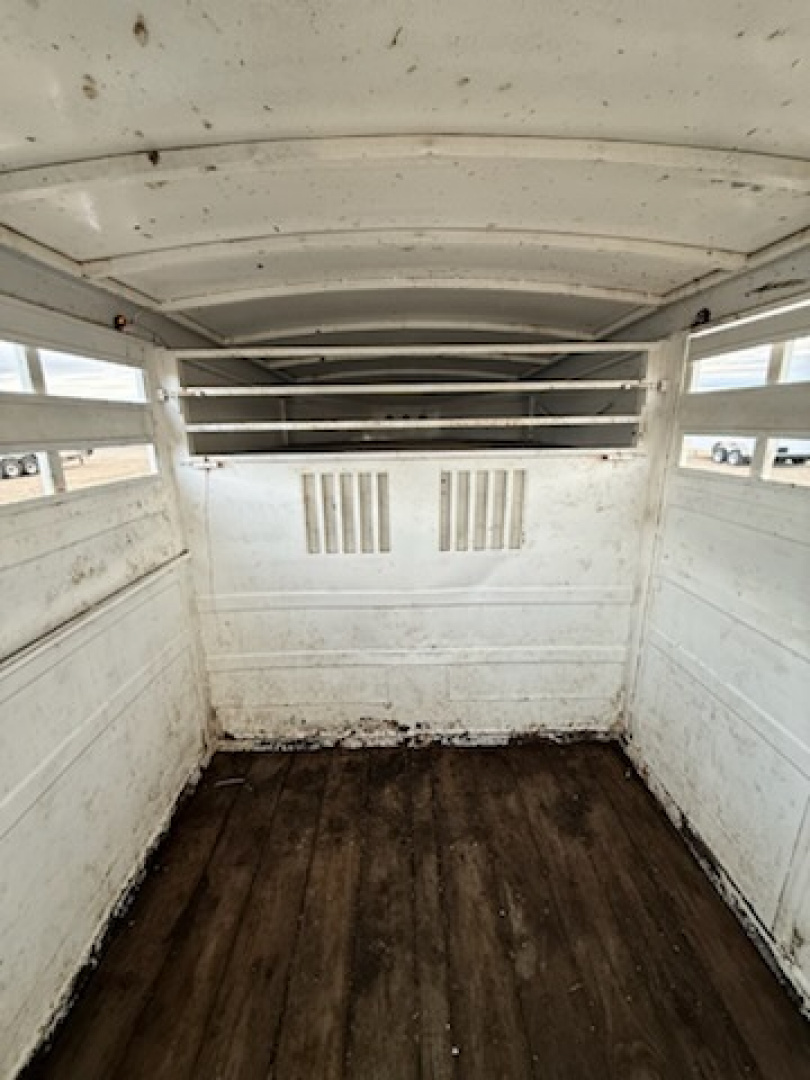 Used 2001 Titan Trailer 24' Stock Trailer