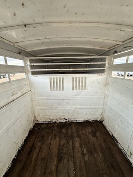Used 2001 Titan Trailer 24' Stock Trailer