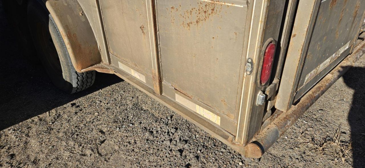Used 2015 Delta Mfg 6'8" x 22' Stock Trailer