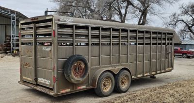 Used 2015 Delta Mfg 6'8" x 22' Stock Trailer