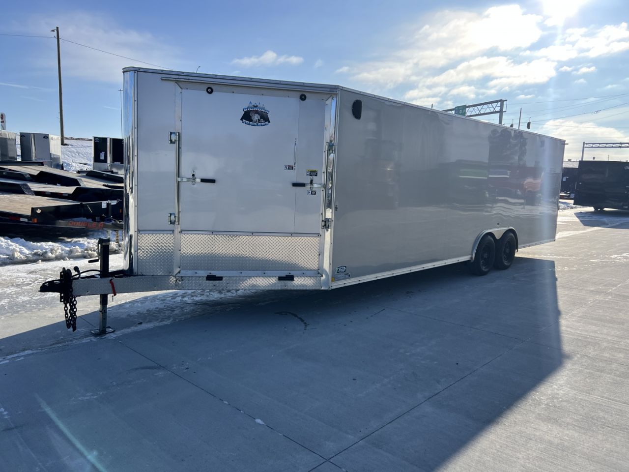 Used 2022 R&M Manufacturing 829 drive out Cargo / Enclosed Trailer