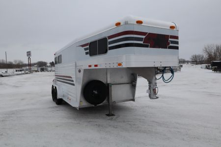 Used 2002 4-Star Trailers 2 Horse GN Trailer