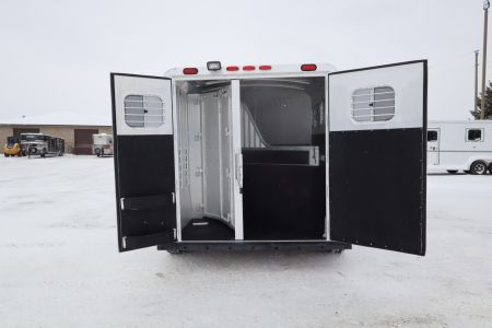 Used 2002 4-Star Trailers 2 Horse GN Trailer