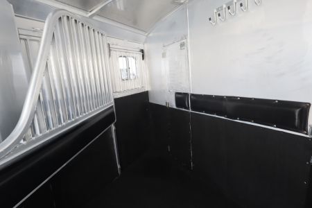 Used 2002 4-Star Trailers 2 Horse GN Trailer