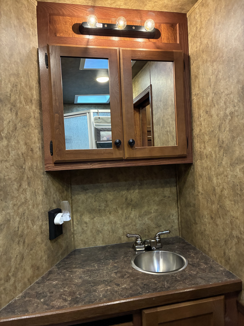 Used 2017 Lakota Charger 3H 11'LQ Horse Trailer