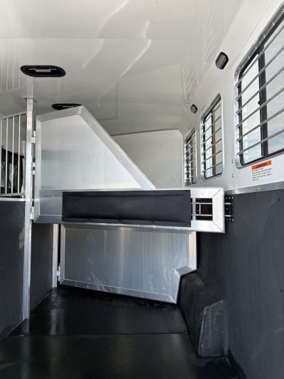 Used 2017 Lakota Charger 3H 11'LQ Horse Trailer