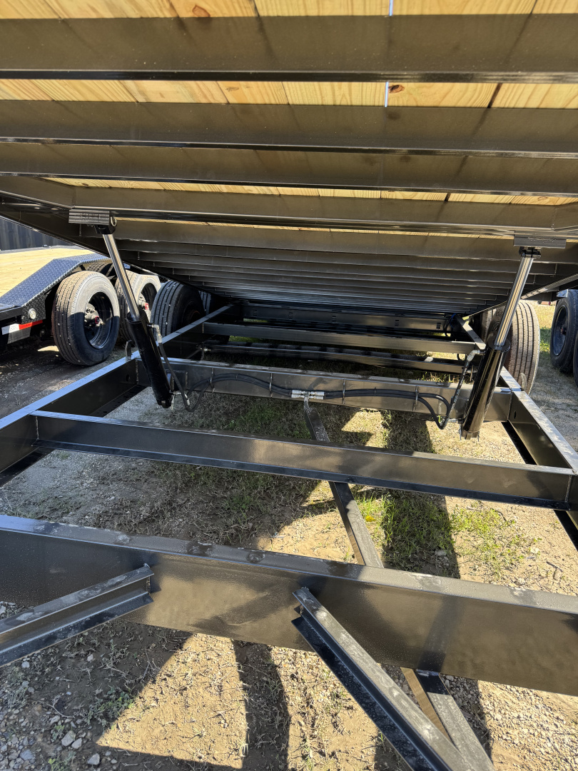 2026 MAXXD T8X10224 photo 4