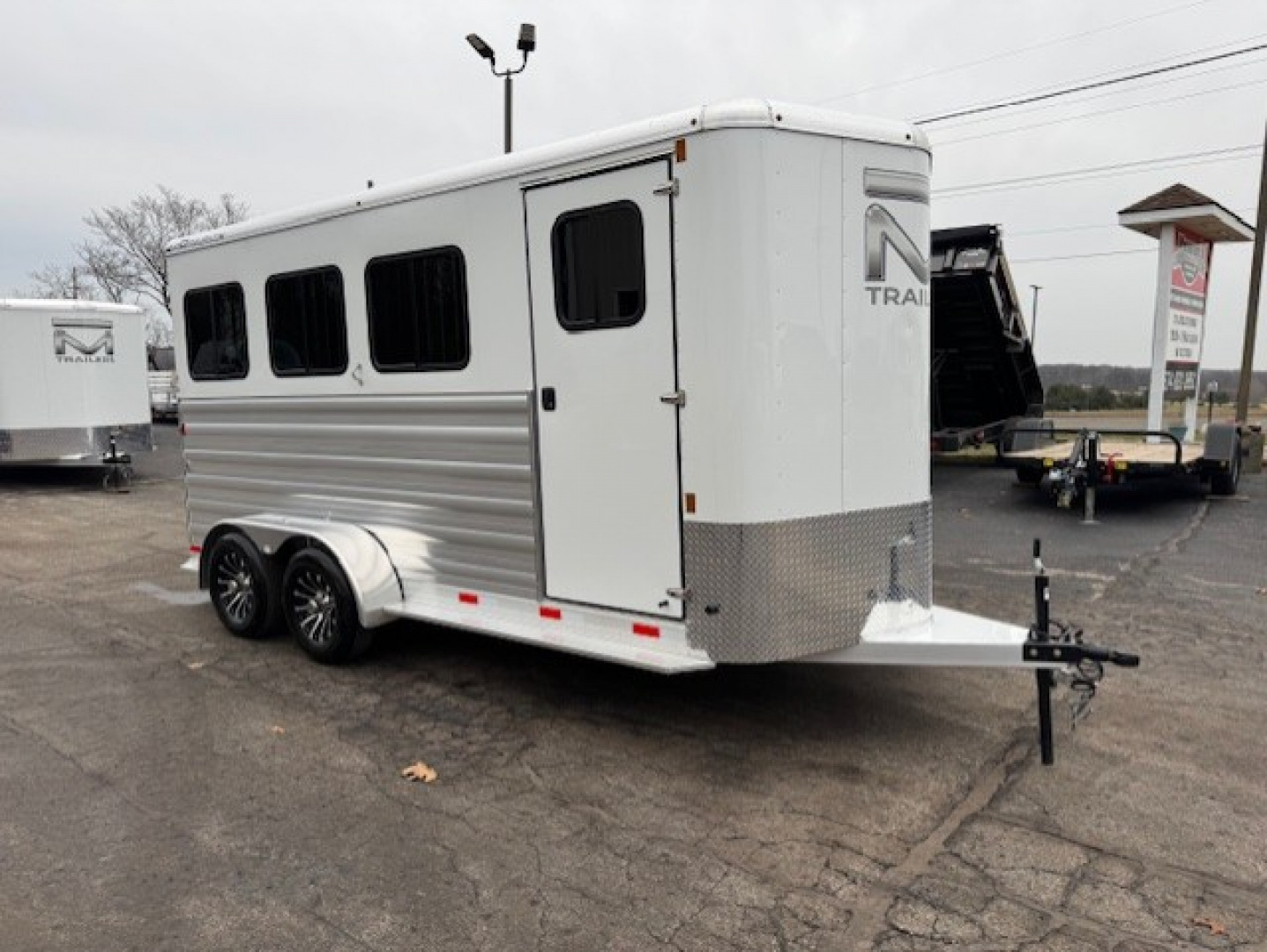 New 2026 Bar-M Trailers ES-30-SL Horse Trailer