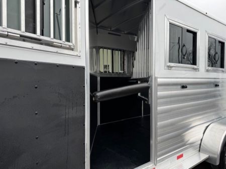 New 2026 Bar-M Trailers ES-30-SL Horse Trailer