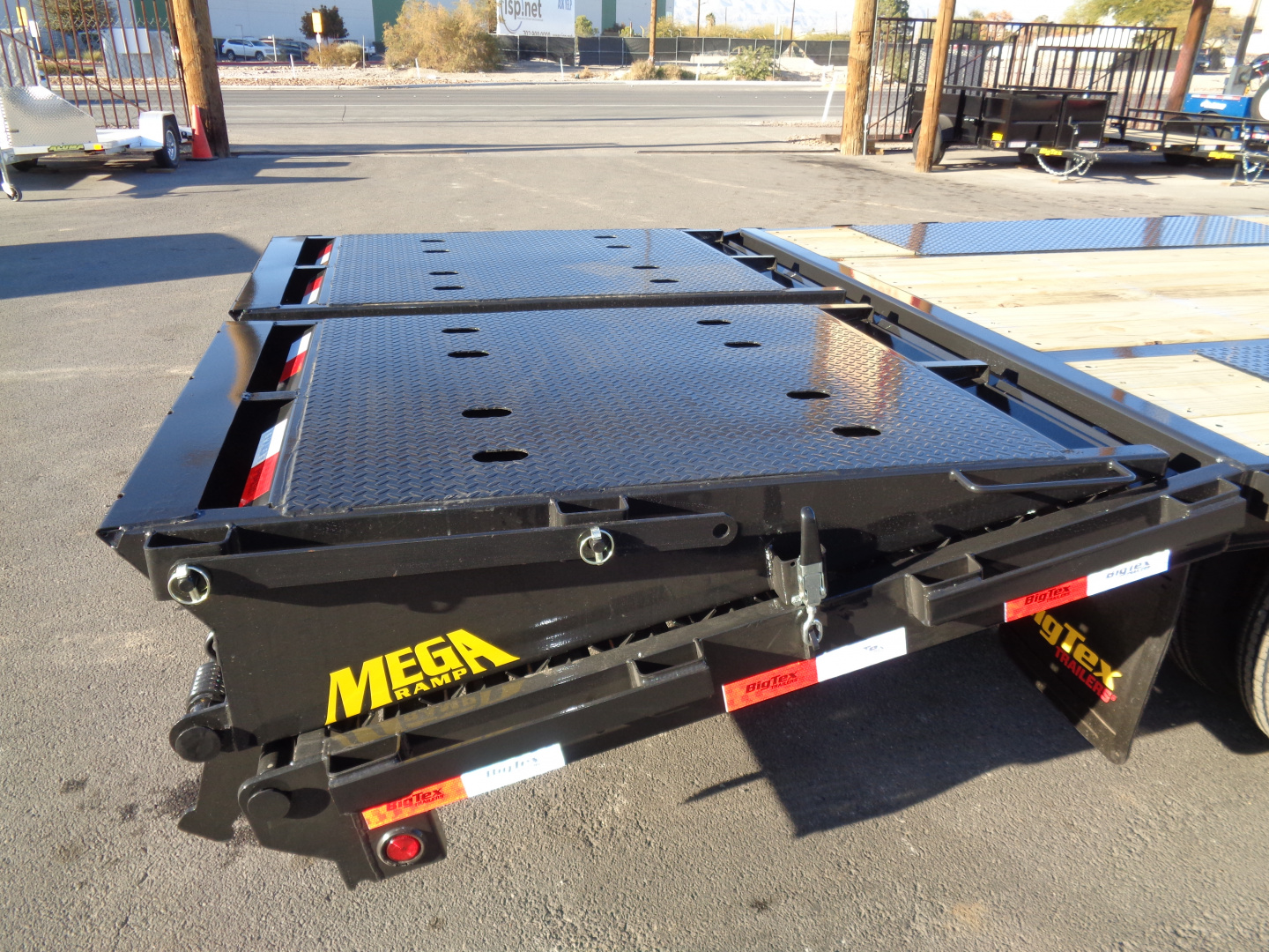 New 2027 Big Tex Trailer * 22GN-25D5A * 25ft Tandem Dual Wheel Gooseneck Trailer W/ Mega Ramps