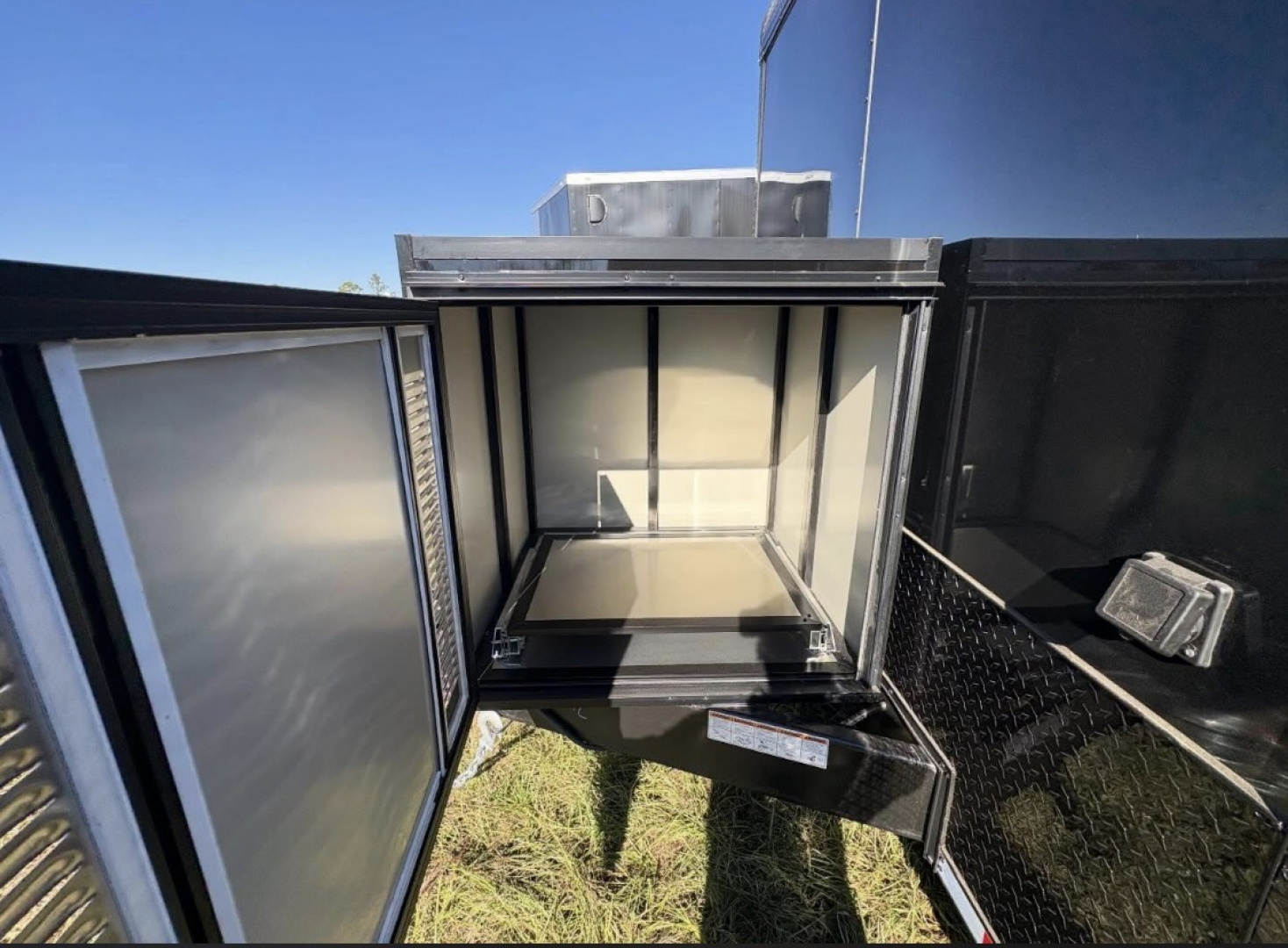 New 2027 Rock Solid Cargo Super Sport 8.5x26 Tandem Axle Race Trailer – Black PolyCore