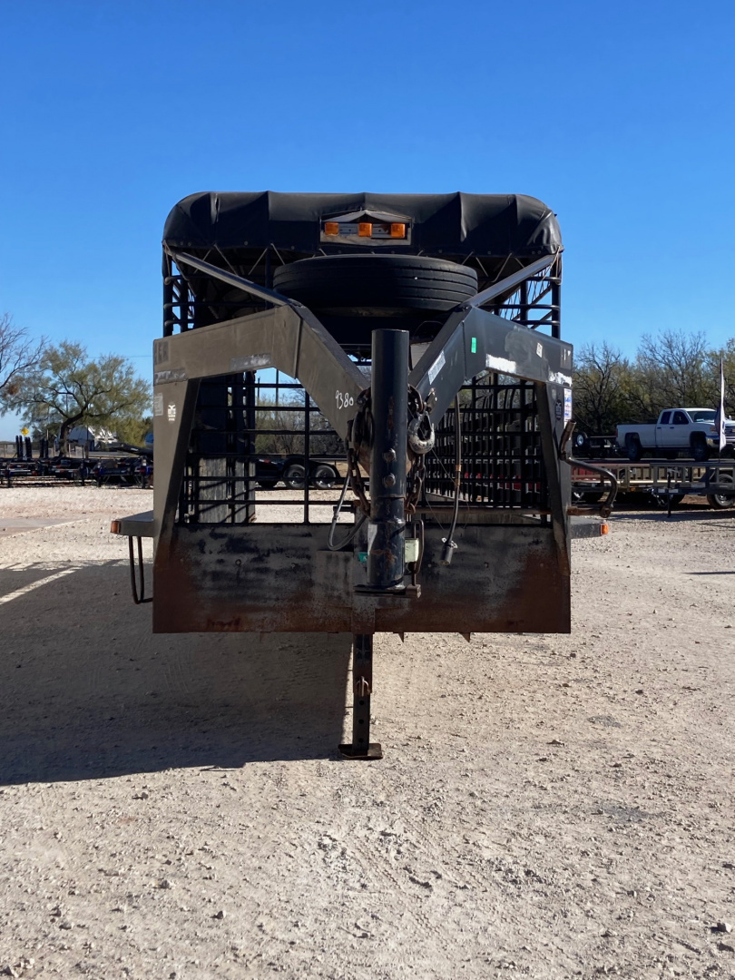 2003 21K Horse Livestock Trailer photo 3