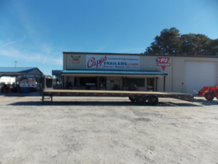 New 2027 Triple Crown Trailers TC GN16-35DT Equipment Trailer