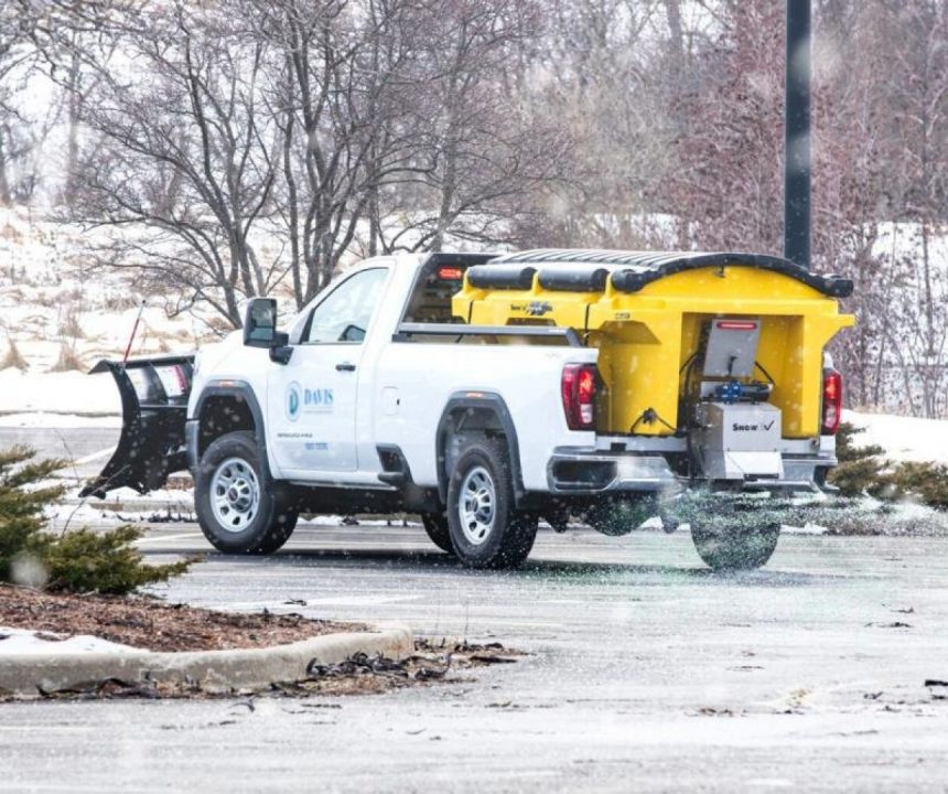New SnowEx 1.5CY Renegade Helixx P150A Poly Hopper Salt Spreader **w/Lid, Inverted V, & Helixx Auger**Includes Installation