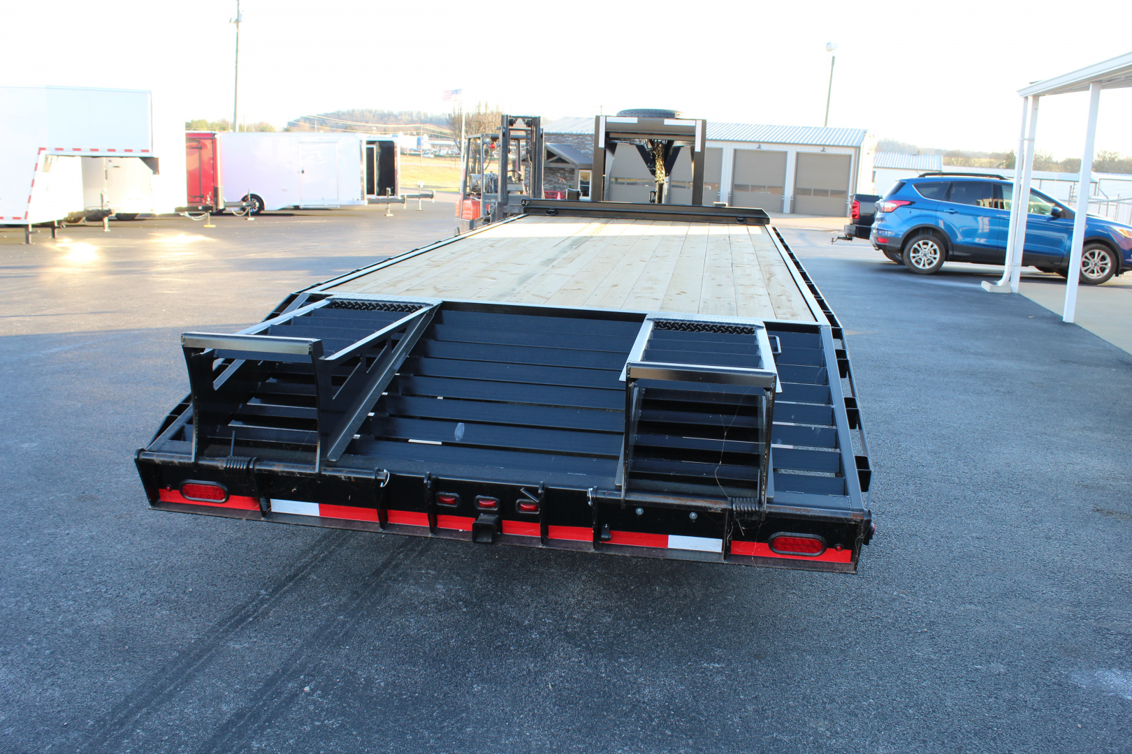 Consignment 2021 CornPro GOLDEN Equipment Trailer