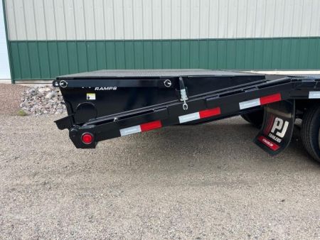 New 2026 28' 20k PJ Low Pro Pintle Flatbed Trailer