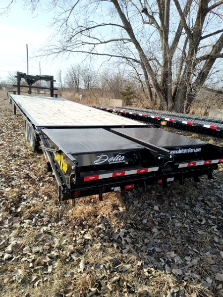 New 2024 Delta Mfg 25+5 Gooseneck Deckover Trailer